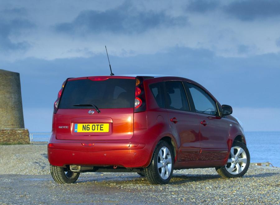  Nissan Note 2009 года  (UK) (фото 2 из 4)